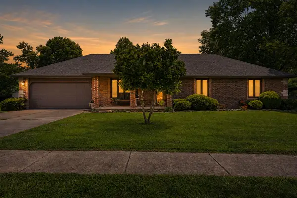 520 N Lynette Avenue, Republic, MO 65738