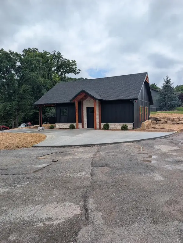 150 Rocking Chair Loop, Branson, MO 65616