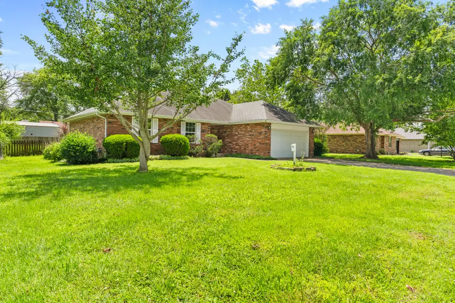 198 E Hadley Street, Republic, MO 65738 - #2