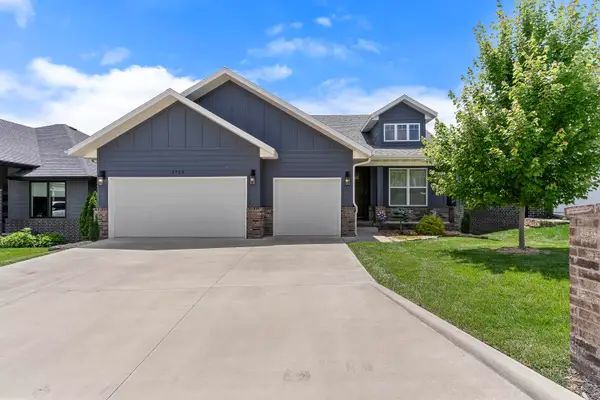 3722 E Hutcheson Avenue, Springfield, MO 65802