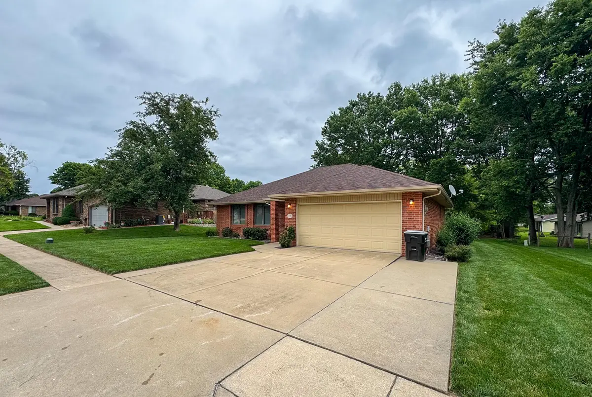 4720 S Ash Avenue, Springfield, MO 65804 - #1