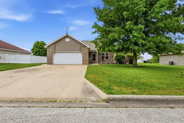 4763 S 129th Road, Bolivar, MO 65613