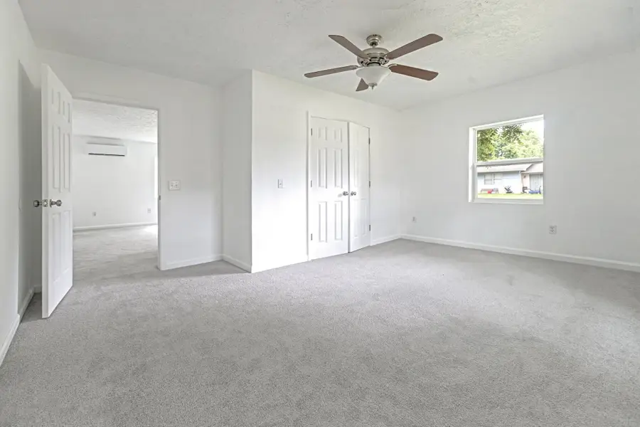 205 W 5th Street, Pineville, MO 64856 - #3
