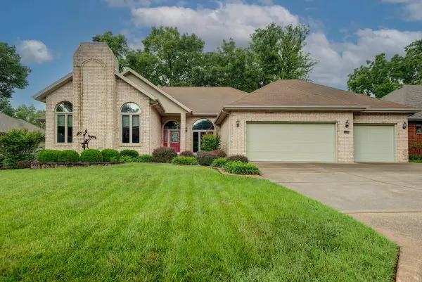 3135 E Topping Circle, Springfield, MO 65804