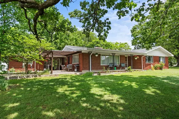 150 Jim Linegar Lane, Branson West, MO 65737