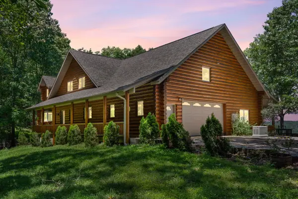 37 Wild Horse Lane, Galena, MO 65656