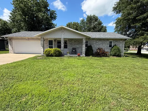 2205 W Auburn Street, Bolivar, MO 65613