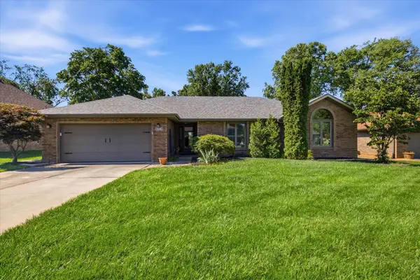 1326 E Lafayette Street, Springfield, MO 65804