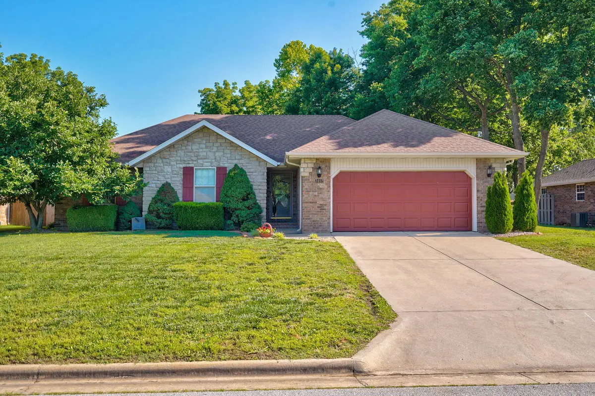 3407 W Vincent Drive, Springfield, MO 65810 - #1