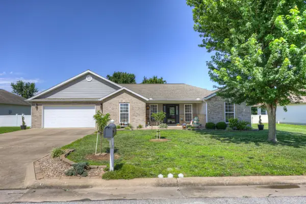 1310 Hale Mcginty Drive, Neosho, MO 64850