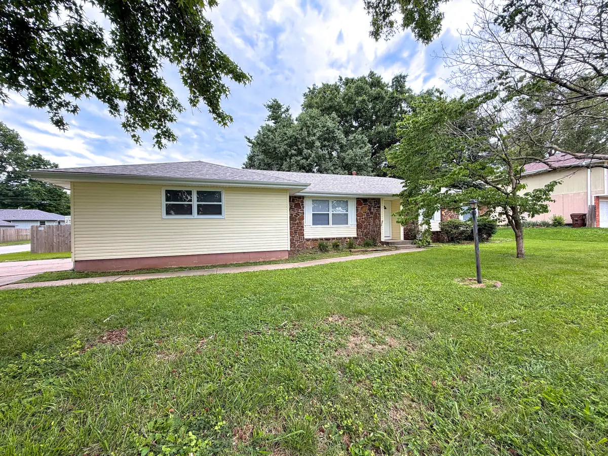 4525 S Farm Road 137, Springfield, MO 65810 - #1