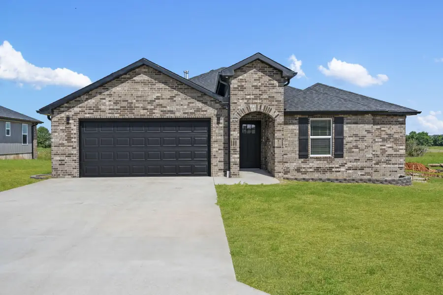 512 S Fiske Street, Marionville, MO 65705 - #2
