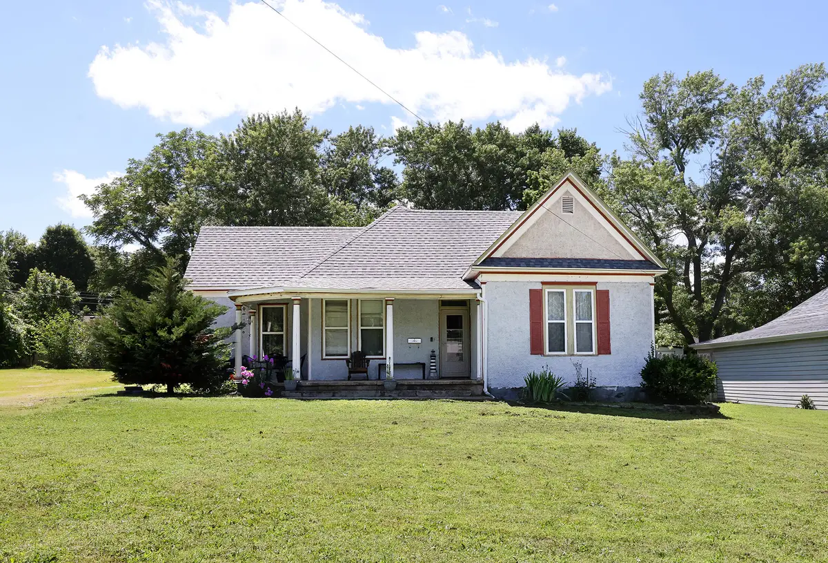 405 N Clay Street, Marshfield, MO 65706 - #1