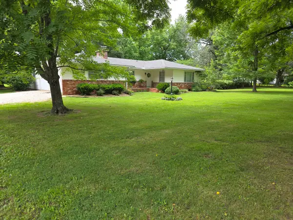 921 State Hwy 97, Pierce City, MO 65708