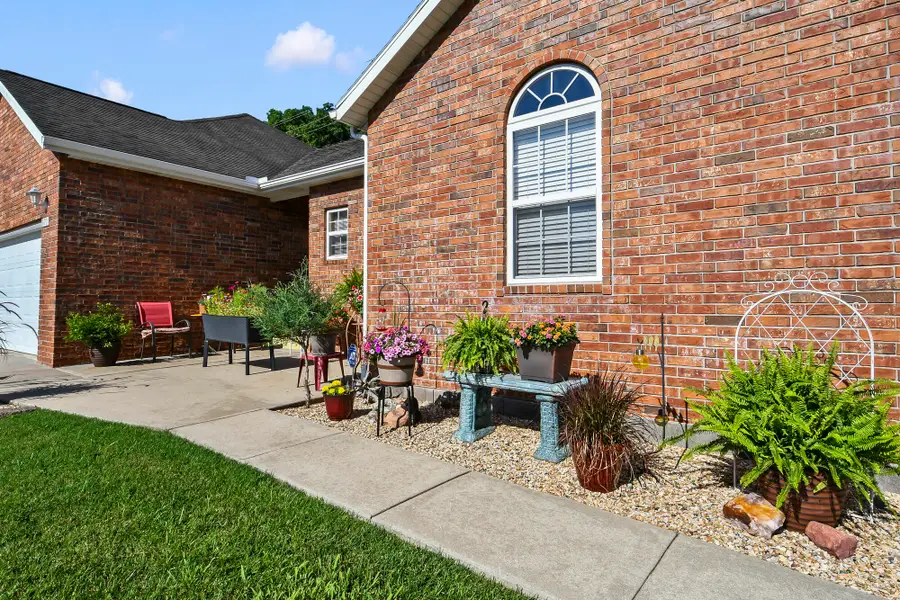 220 Tyler Street, Branson, MO 65616 - #2