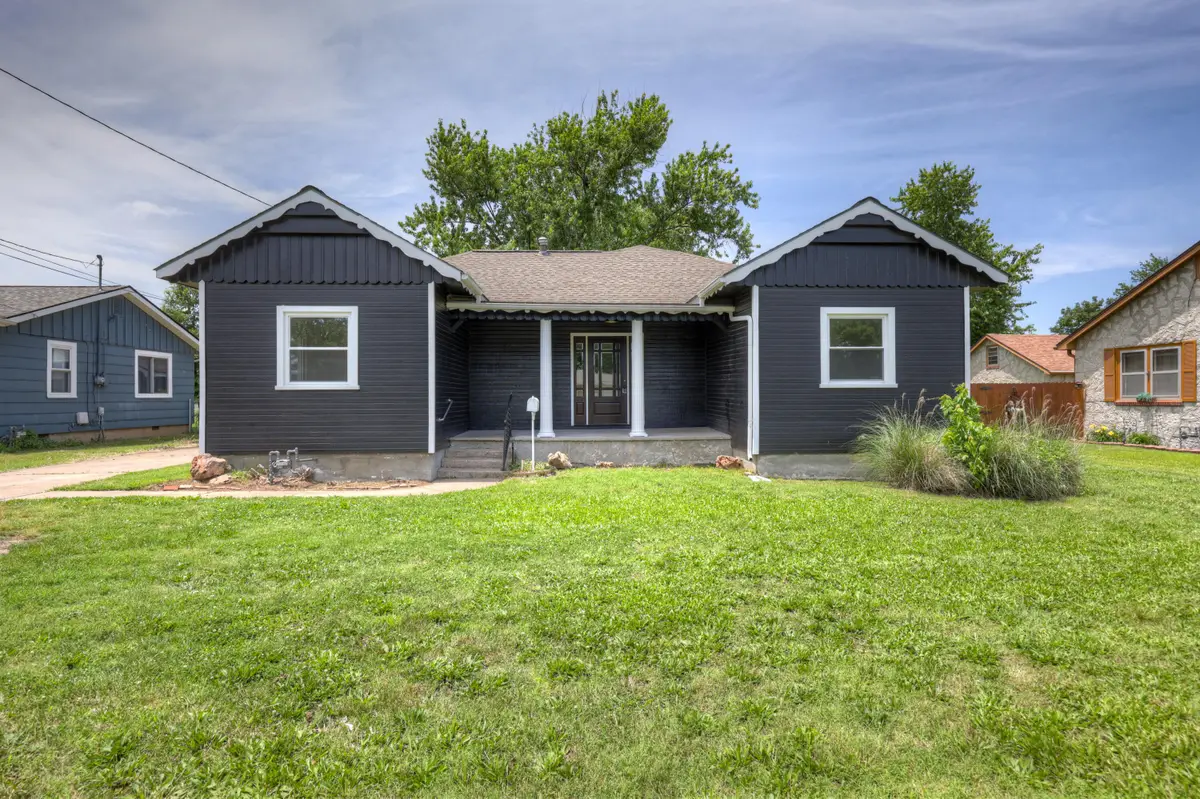 2912 S Connecticut Avenue, Joplin, MO 64804 - #1