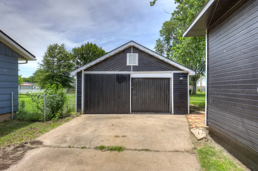 2912 S Connecticut Avenue, Joplin, MO 64804 - #2