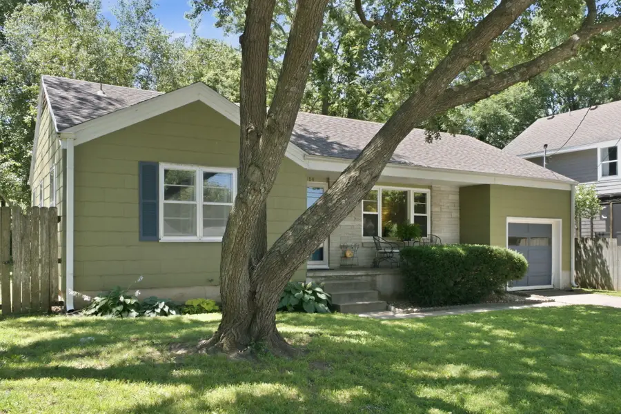 414 E Portland Street, Springfield, MO 65807 - #3
