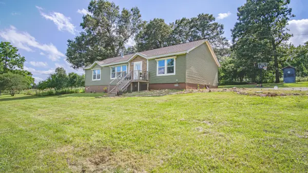 23706 E U.s. 160, Alton, MO 65606