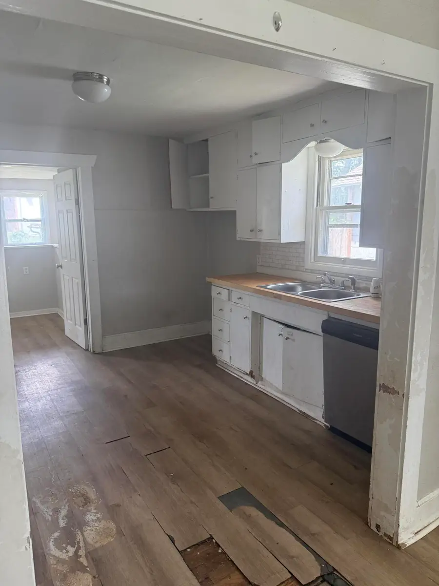 917 W Chicago Street, Springfield, MO 65803 - #3
