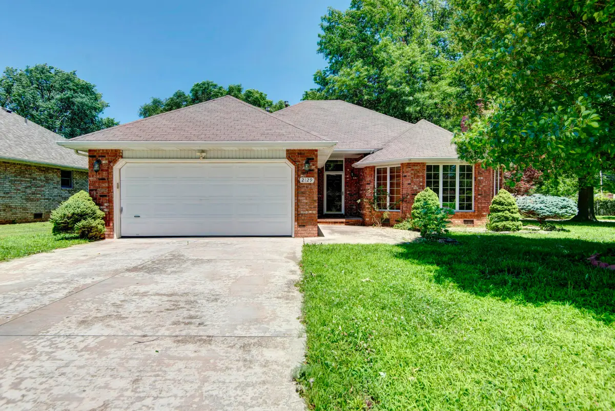 2129 E Cherryvale Street, Springfield, MO 65804 - #1