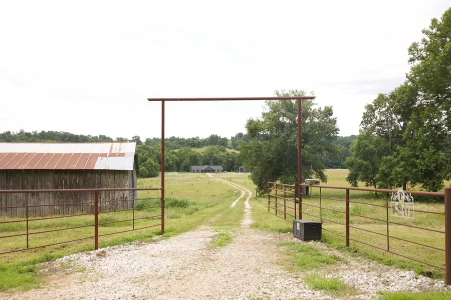 540 Reindeer Road, Neosho, MO 64850 - #2