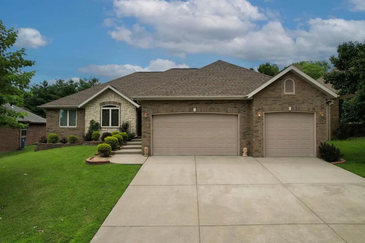 625 N Rockingham Avenue, Nixa, MO 65714 - #1