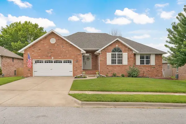 830 E Rachael Drive, Republic, MO 65738