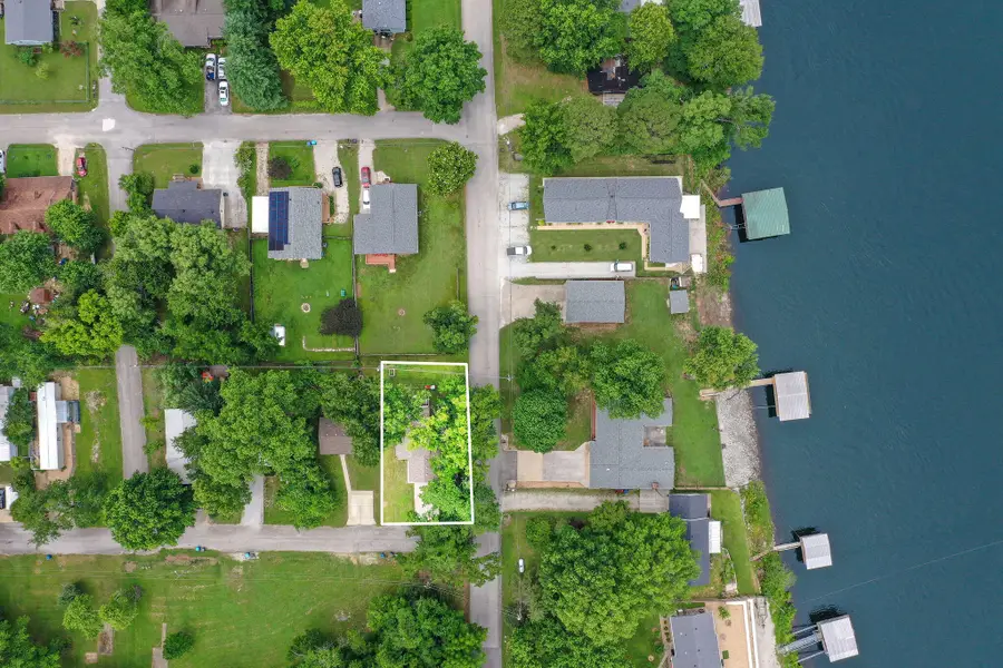 102 Winston Lane, Hollister, MO 65672 - #2