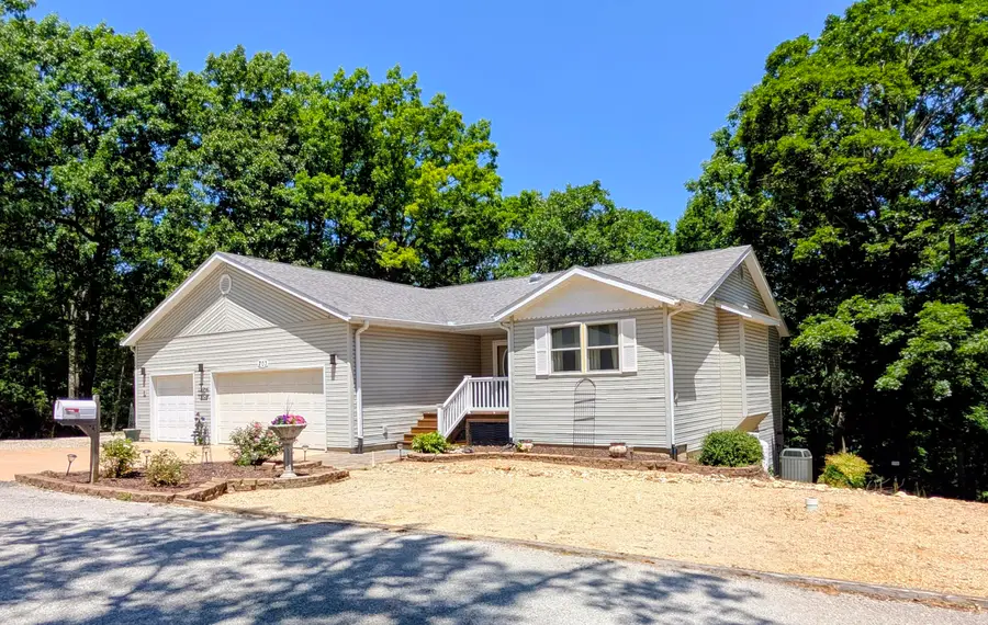 203 Queensberry Drive, Branson West, MO 65737 - #3