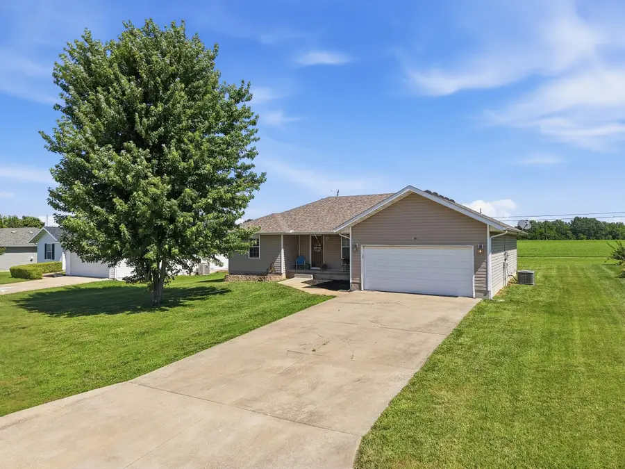 745 Birchwood Road, Marshfield, MO 65706 - #2