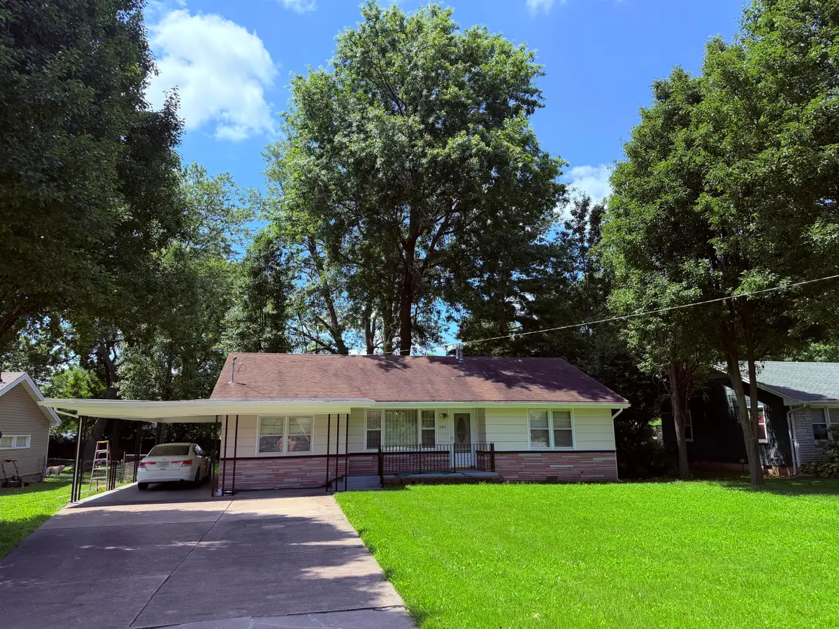 500 W Crestview Street, Springfield, MO 65807 - #1