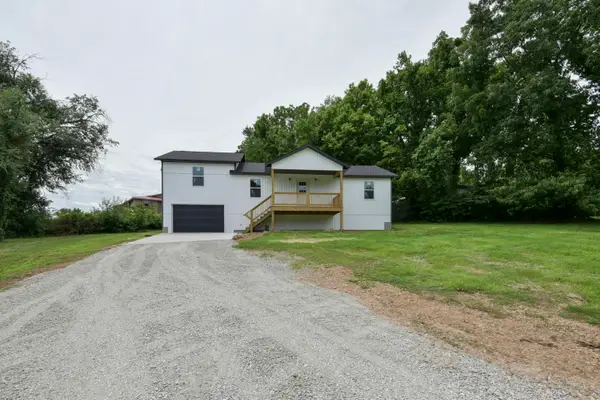 606 Old Exeter Road, Cassville, MO 65625