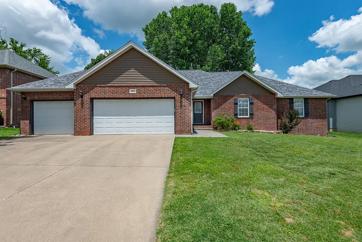 853 E Meadow Garden Court, Nixa, MO 65714 - #1