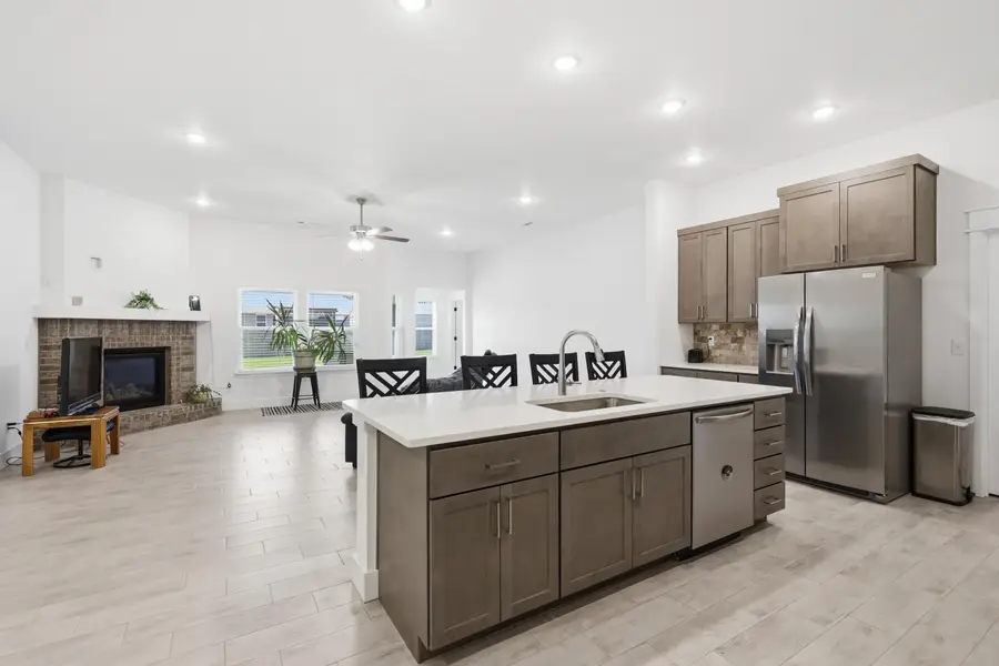 902 Silver Oaks Drive, Carl Junction, MO 64834 - #3