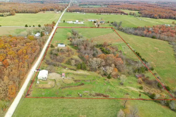 3400 S Elm Road, Marshfield, MO 65706