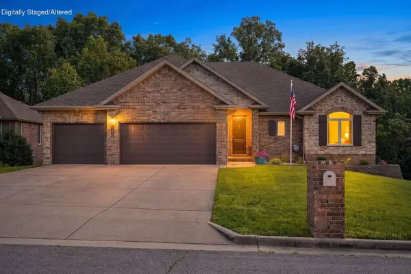5748 S Winsor Drive, Battlefield, MO 65619