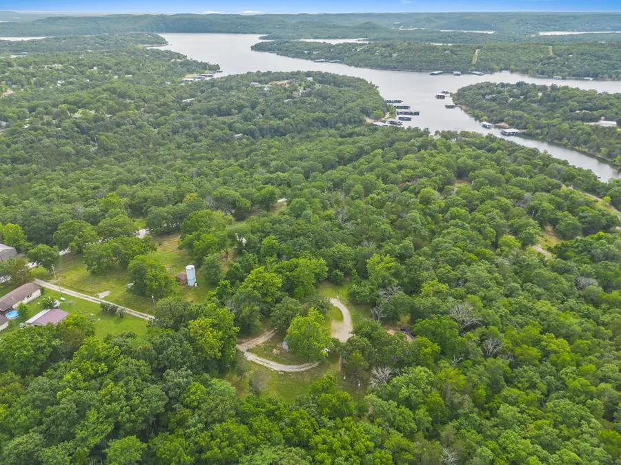 128 Moonvalley Drive, Reeds Spring, MO 65737 - #3