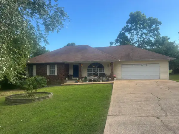 1902 Stein Avenue, West Plains, MO 65775