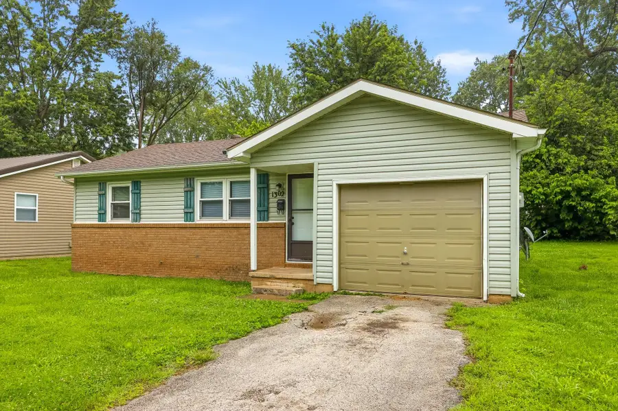 1302 S Estate Avenue, Springfield, MO 65804 - #2