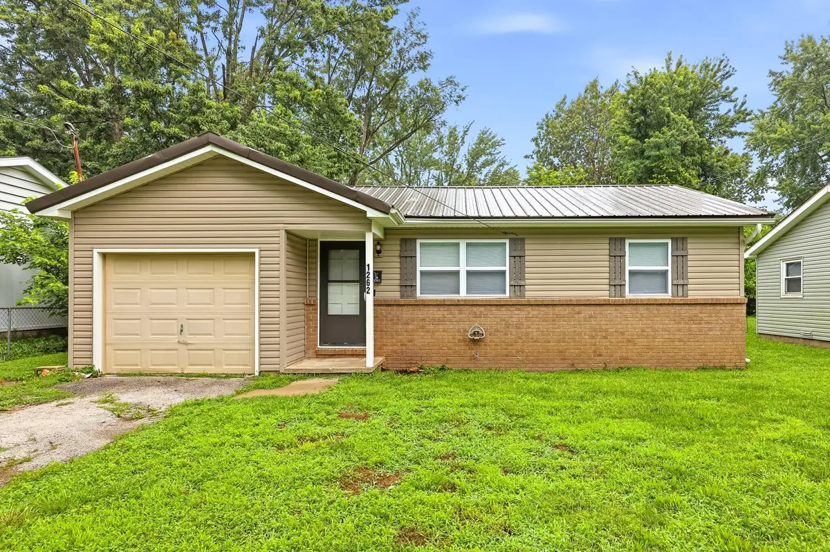1262 S Estate Avenue, Springfield, MO 65804 - #1