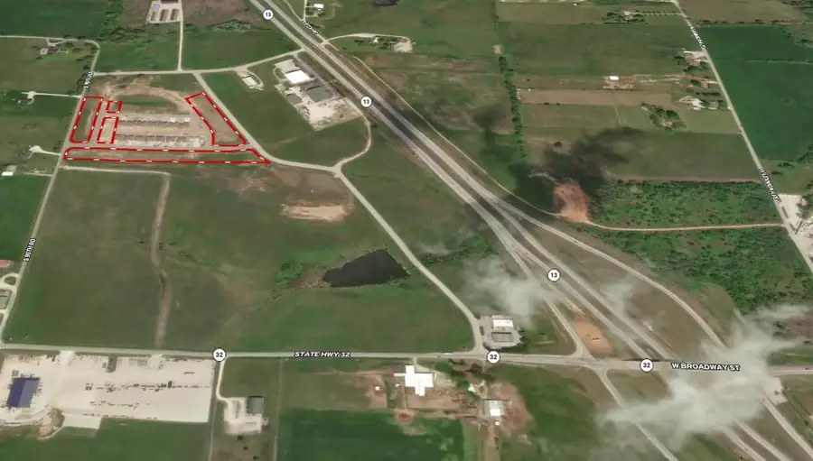 000 W Freeman Street, Bolivar, MO 65613 - #3
