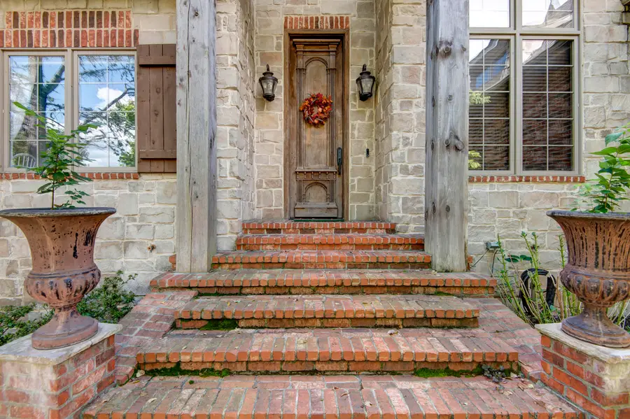 6116 S Danforth Avenue, Springfield, MO 65804 - #3