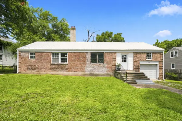 409 E Olive Street, Bolivar, MO 65613