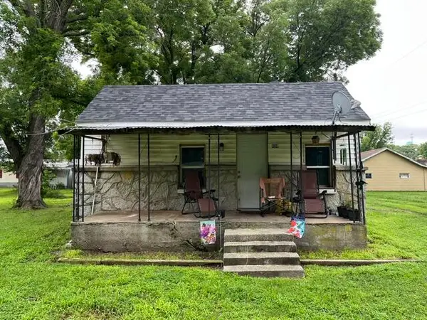408 Peoria Street, Seneca, MO 64865