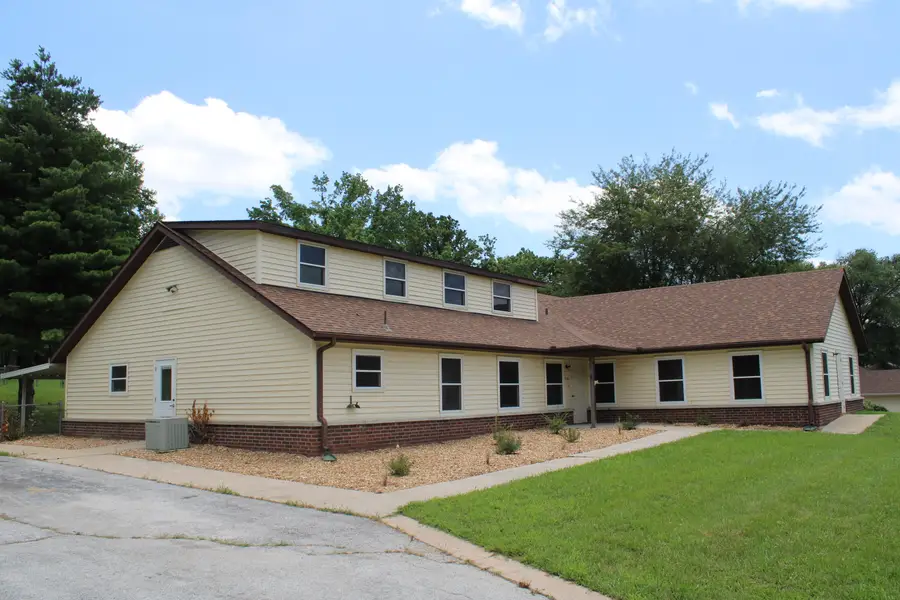 3110 S Lakeside Avenue, Springfield, MO 65804 - #2