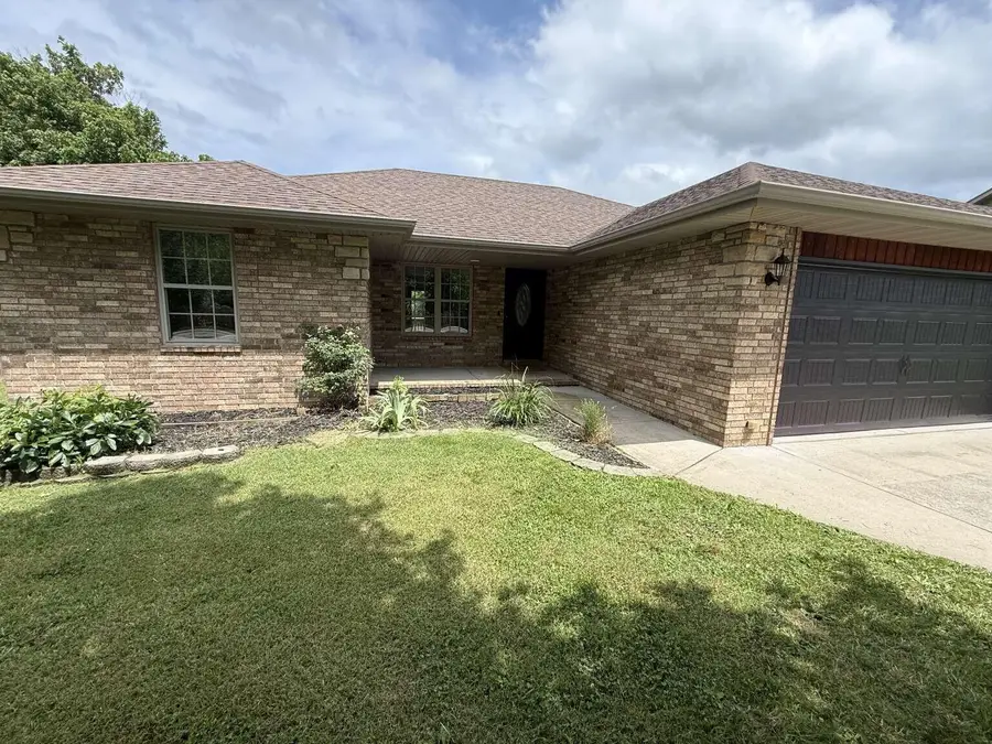 1904 S 14th Avenue, Ozark, MO 65721 - #3