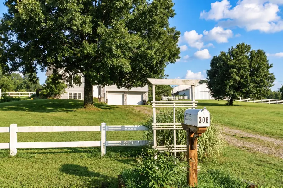 306 Spring Valley, Marshfield, MO 65706 - #2