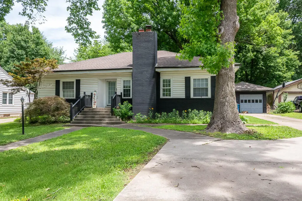 1218 S National Avenue, Springfield, MO 65804 - #1