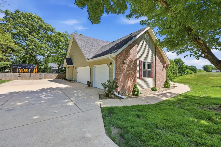 1109 Glen Oaks Drive, Nixa, MO 65714 - #2